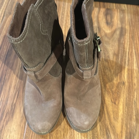 Timberland Waterproof Ankle Boots - Picture 4 of 7